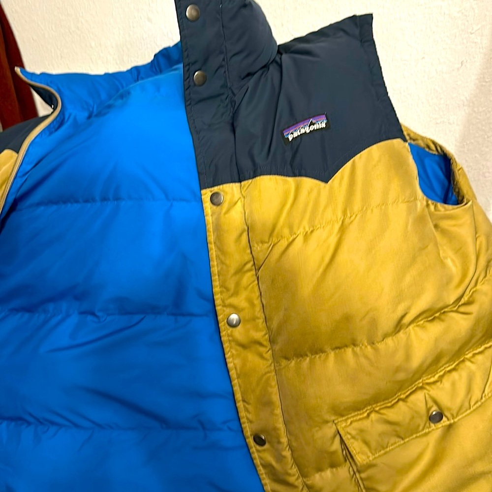 Patagonia Down Vest men’s size XL like new barley worn
